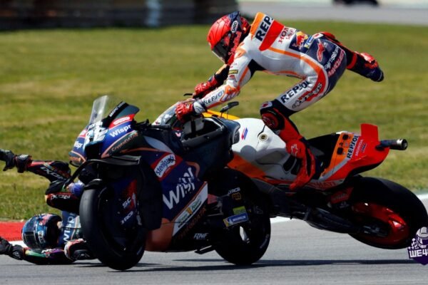 marc-marquez-miguel-oliveira-crash-portimao-motogp