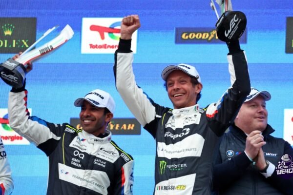 valentino-rossi-imola-motogp-superstar-bmw-podium-2024